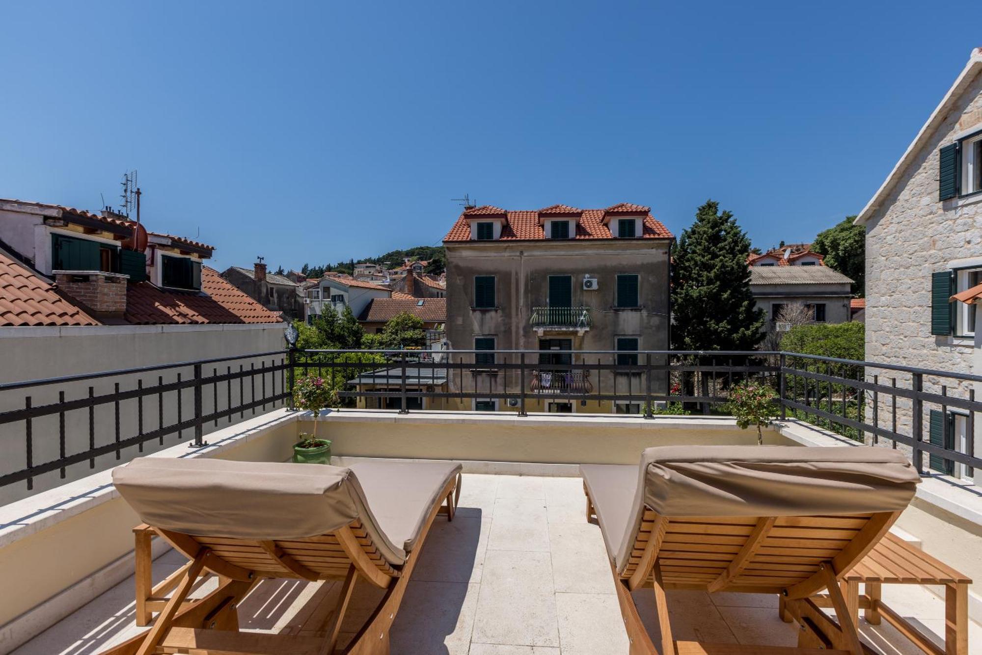 Sperone Hotel 4*